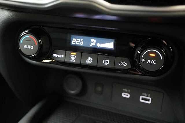 Nissan Juke 1.6 143 HEV Hybrid N-Connecta Auto with Sat Nav and Rear View Camera
