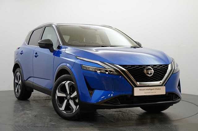 Nissan Qashqai 1.3 DIG-T MH 140 Premiere Edition with Glass Roof + Drive Assist Technology