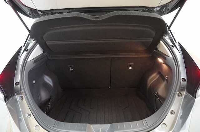 Nissan LEAF 39KW N-Connecta Auto with Sat Nav and 360 View Cameras