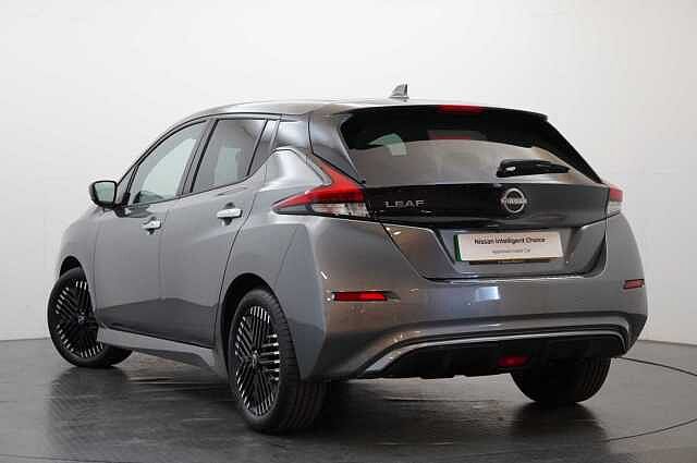 Nissan LEAF 39KW N-Connecta Auto with Sat Nav and 360 View Cameras