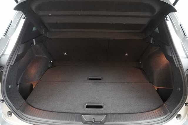 Nissan Qashqai 1.3 DIG-T MH 140 N-Connecta with Sat Nav and 360 View Cameras