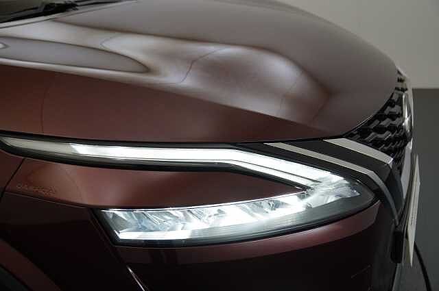 Nissan Qashqai 1.3 DIG-T MH 140 N-Connecta with Sat Nav and 360 View Cameras