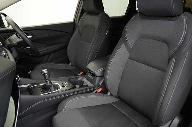 Nissan Qashqai 1.3 DIG-T MH 140 N-Connecta with Sat Nav and 360 View Cameras