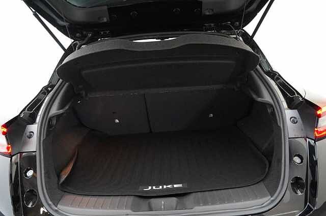 Nissan Juke 1.6 143 HEV Hybrid N-Connecta Auto with Sat Nav and Rear View Camera