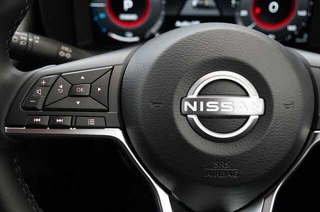 Nissan Juke 1.6 143 HEV Hybrid N-Connecta Auto with Sat Nav and Rear View Camera