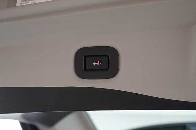 Nissan X-Trail 1.7 dCi 150 2WD N-TEC with 5 Seats and Sunroof + Drive Assist Technology