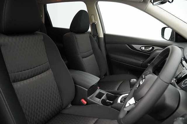 Nissan X-Trail 1.7 dCi 150 2WD N-TEC with 5 Seats and Sunroof + Drive Assist Technology