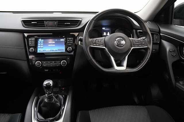 Nissan X-Trail 1.7 dCi 150 2WD N-TEC with 5 Seats and Sunroof + Drive Assist Technology