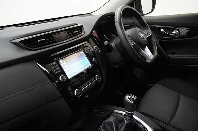 Nissan X-Trail 1.7 dCi 150 2WD N-TEC with 5 Seats and Sunroof + Drive Assist Technology