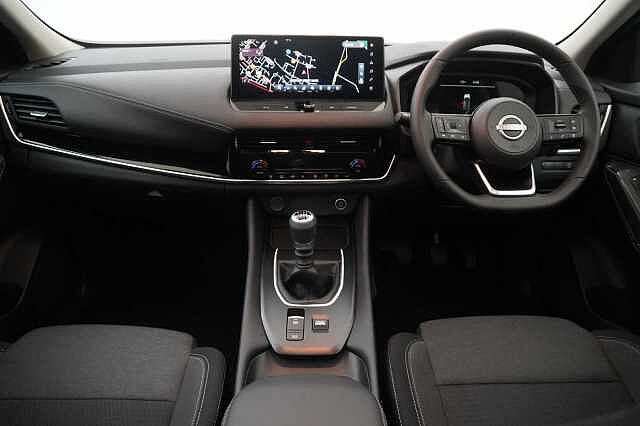 Nissan Qashqai 1.3 DIG-T MH 140 N-Connecta with Glass Roof + Sat Nav and 360 View Cameras