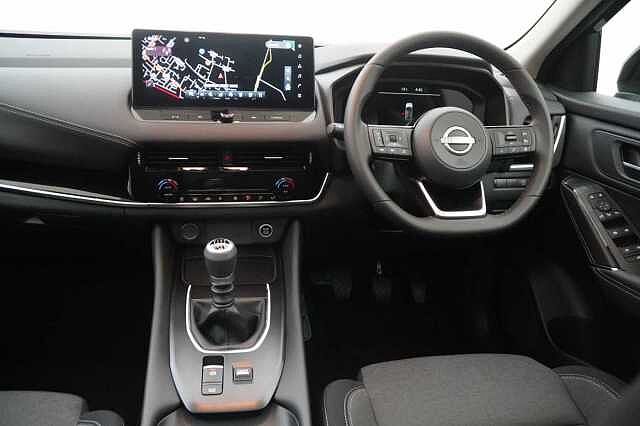 Nissan Qashqai 1.3 DIG-T MH 140 N-Connecta with Glass Roof + Sat Nav and 360 View Cameras