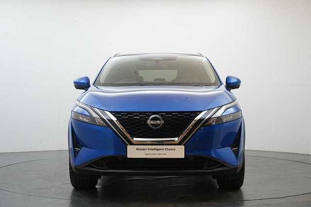 Nissan Qashqai 1.3 DIG-T MH 140 N-Connecta with Glass Roof + Sat Nav and 360 View Cameras