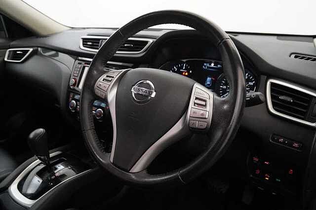 Nissan X-Trail 1.6 dCi 130 2WD Tekna X-Tronic Auto with 5 Seats and Panoramic Sunroof