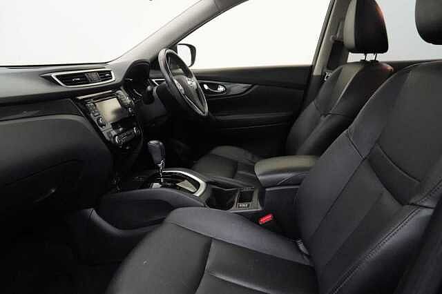 Nissan X-Trail 1.6 dCi 130 2WD Tekna X-Tronic Auto with 5 Seats and Panoramic Sunroof