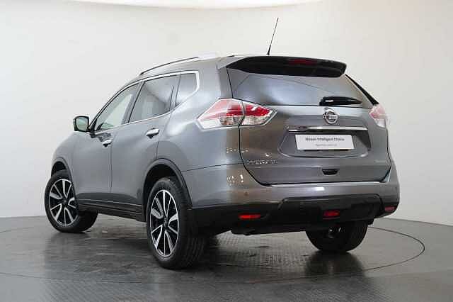 Nissan X-Trail 1.6 dCi 130 2WD Tekna X-Tronic Auto with 5 Seats and Panoramic Sunroof