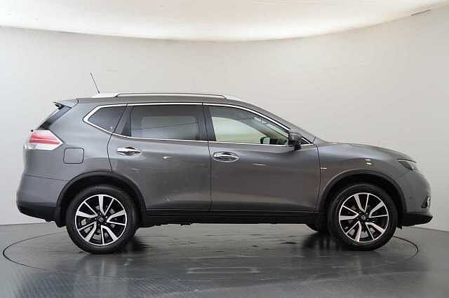 Nissan X-Trail 1.6 dCi 130 2WD Tekna X-Tronic Auto with 5 Seats and Panoramic Sunroof