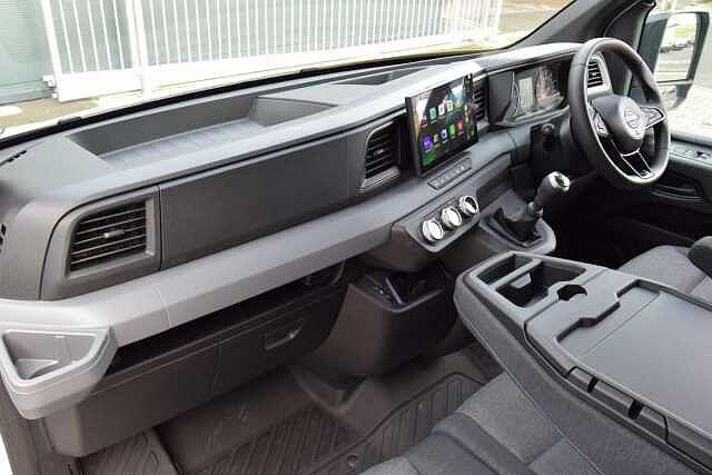 Nissan Interstar 2.0 dCi 130 Tekna L3 H2 3.5T Panel Van with Air Con and Rear Parking Camera
