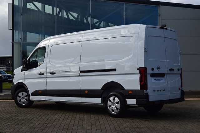 Nissan Interstar 2.0 dCi 130 Tekna L3 H2 3.5T Panel Van with Air Con and Rear Parking Camera