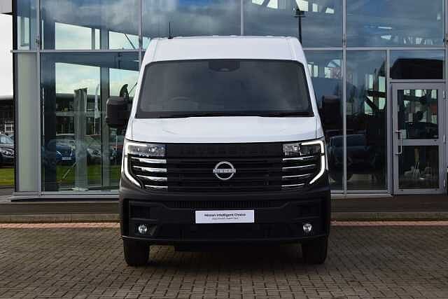 Nissan Interstar 2.0 dCi 130 Tekna L3 H2 3.5T Panel Van with Air Con and Rear Parking Camera