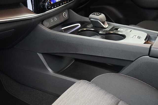 Nissan X-Trail 1.5 VC-T MH 163 N-Connecta X-Tronic Auto with 7 Seats + Nav and 360 Cameras