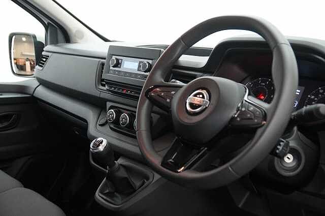 Nissan Primastar 2.0 dCi 110 Acenta L1 H1 2.8T Panel Van with Ply Lining and Slam Locks