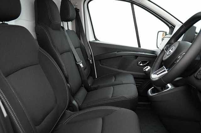 Nissan Primastar 2.0 dCi 130 Tekna L1 H1 3.0T Panel Van