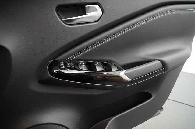 Nissan Juke 1.6 143 HEV Hybrid Premiere Edition Auto with Sat Nav and Rear View Camera