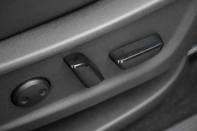 Nissan ARIYA 87KW Advance Auto with 22KW Onboard Charger and Panoramic Sky Roof Upgrade