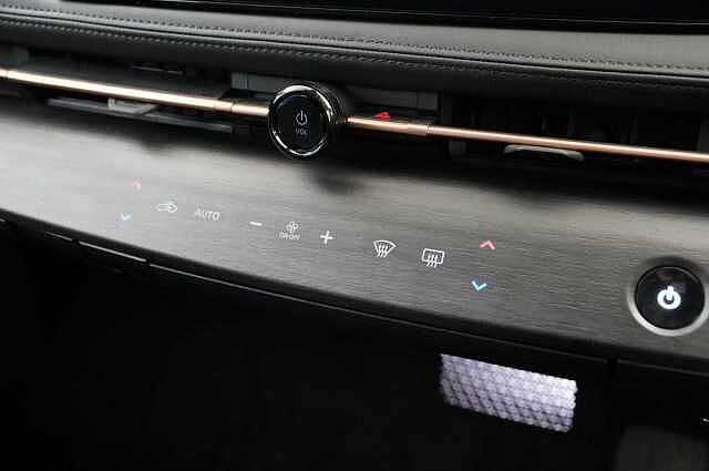 Nissan ARIYA 87KW Advance Auto with 22KW Onboard Charger and Panoramic Sky Roof Upgrade