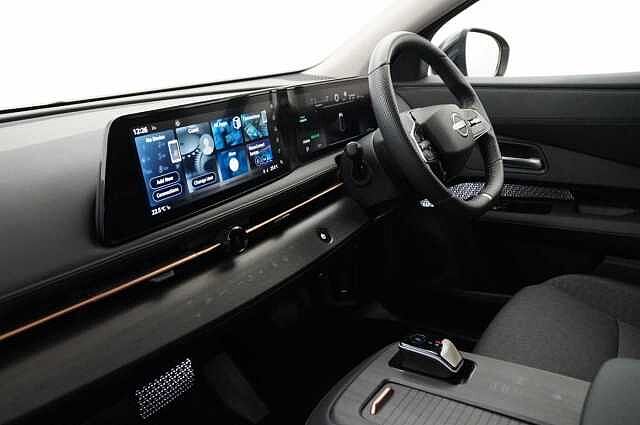 Nissan ARIYA 87KW Advance Auto with 22KW Onboard Charger and Panoramic Sky Roof Upgrade