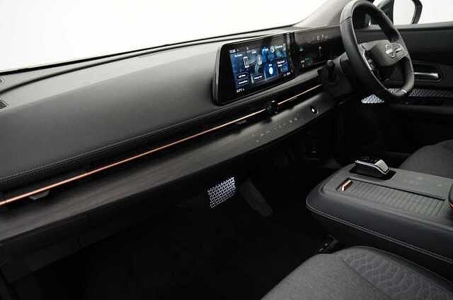 Nissan ARIYA 87KW Advance Auto with 22KW Onboard Charger and Panoramic Sky Roof Upgrade
