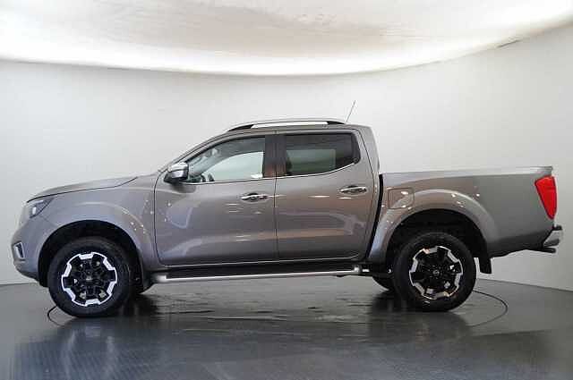 Nissan Navara 2.3 dCi 190 TT 4WD Tekna Auto Pickup with Sat Nav and 360 View Cameras