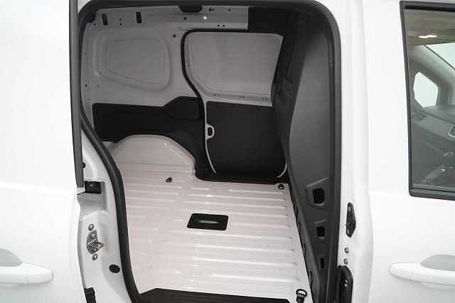 Nissan Townstar EV 45KW Tekna Auto L1 Van with Sat Nav and Rear View Camera