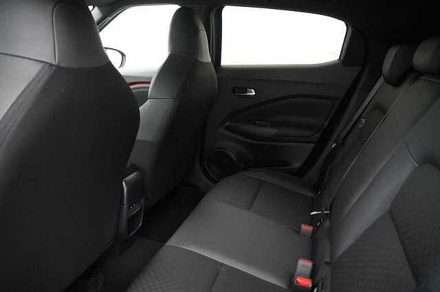 Nissan Juke 1.0 DIG-T 114 N-Connecta with Sat Nav and Rear View Camera