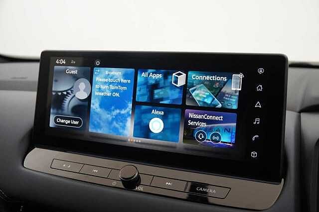 Nissan Qashqai 1.3 DIG-T MH 158 Tekna with Glass Roof and Drive Assist Technology