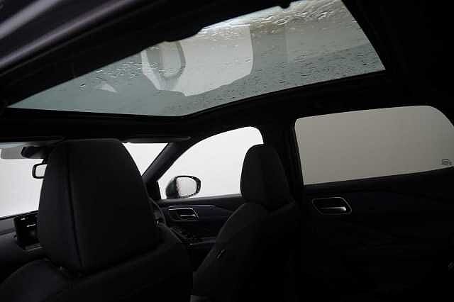 Nissan Qashqai 1.3 DIG-T MH 158 Tekna with Glass Roof and Drive Assist Technology