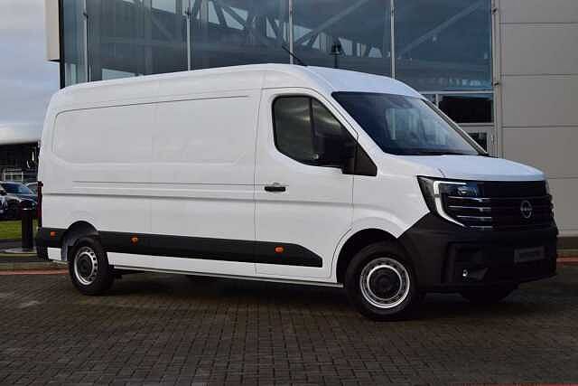 Nissan Interstar 2.0 dCi 130 Acenta L3 H2 3.5T Panel Van