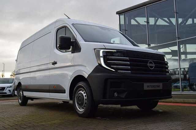 Nissan Interstar 2.0 dCi 130 Acenta L3 H2 3.5T Panel Van