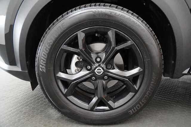 Nissan Juke 1.0 DIG-T 114 N-Connecta with Sat Nav and Rear Camera