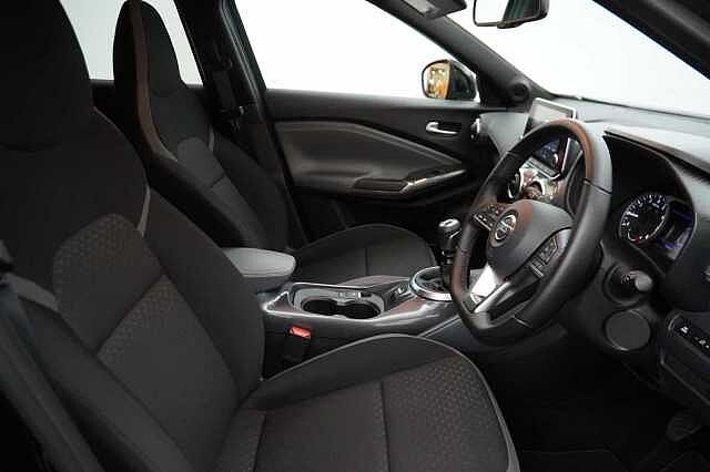 Nissan Juke 1.0 DIG-T 114 N-Connecta with Sat Nav and Rear Camera