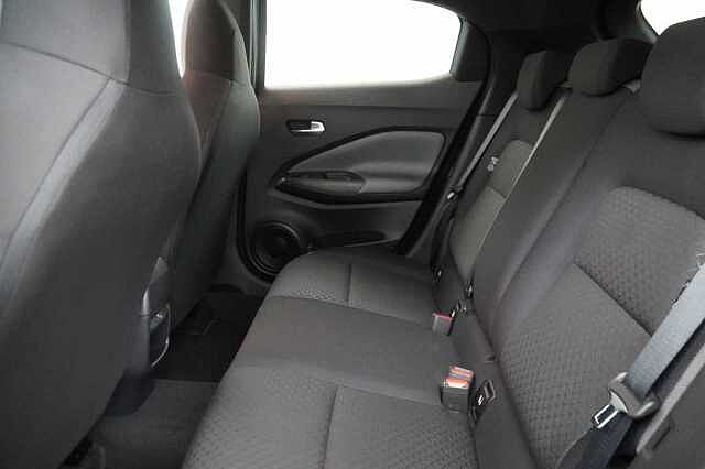 Nissan Juke 1.0 DIG-T 114 N-Connecta with Sat Nav and Rear Camera