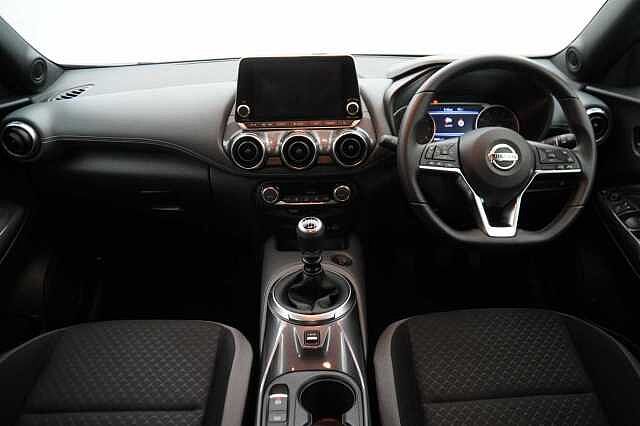 Nissan Juke 1.0 DIG-T 114 N-Connecta with Sat Nav and Rear Camera