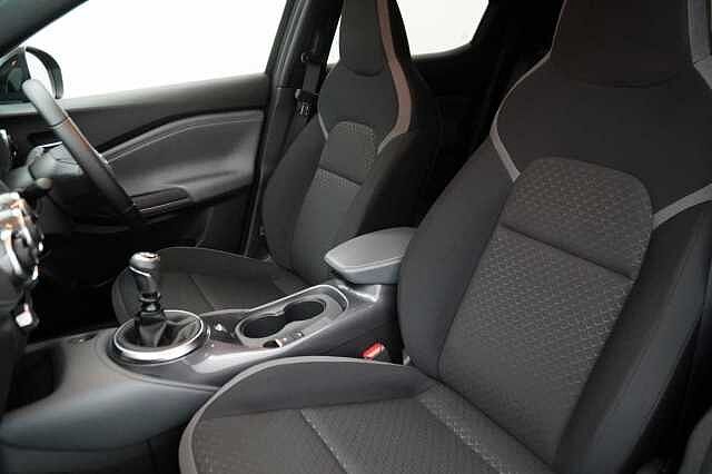 Nissan Juke 1.0 DIG-T 114 N-Connecta with Sat Nav and Rear Camera