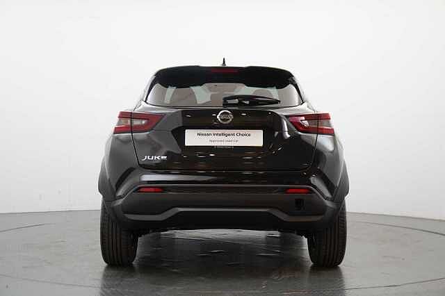 Nissan Juke 1.0 DIG-T 114 N-Connecta with Sat Nav and Rear Camera