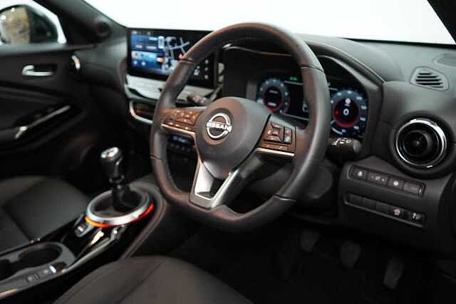 Nissan Juke 1.0 DIG-T 114 Tekna with BOSE Audio and Drive Assist Technology