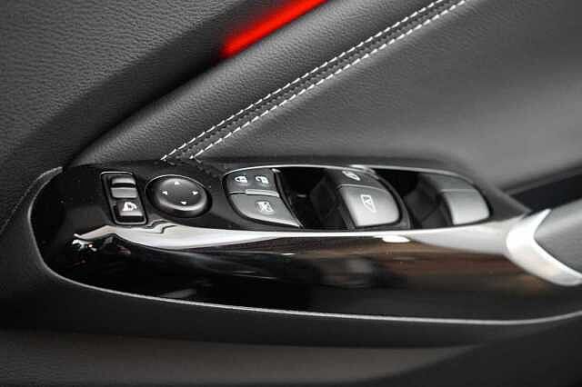 Nissan Juke 1.0 DIG-T 114 Tekna with BOSE Audio and Drive Assist Technology