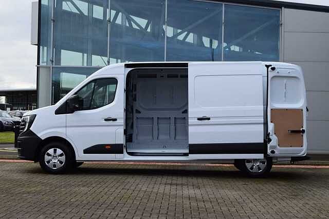 Nissan All New Interstar 2.0 dCi 150 Tekna L3 H2 3.5T Panel Van (S/S)