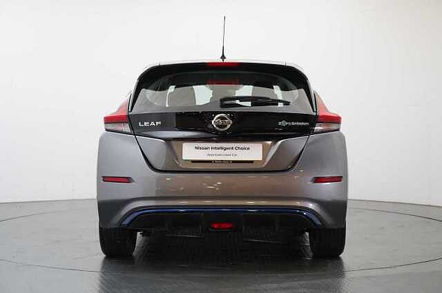 Nissan LEAF 40KW Acenta Auto with Intelligent Cruise Control and Rear View Camera