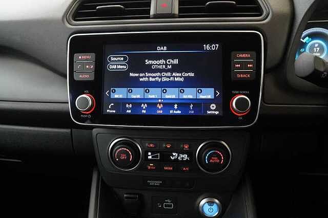 Nissan LEAF 40KW Acenta Auto with Intelligent Cruise Control and Rear View Camera
