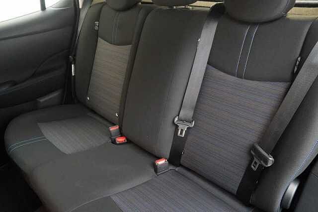 Nissan LEAF 40KW Acenta Auto with Intelligent Cruise Control and Rear View Camera